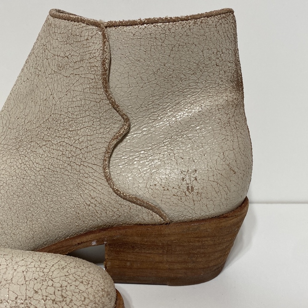 Frye Carson Piping Booties Off White Cream Distressed Color - Picture 4 of 17
